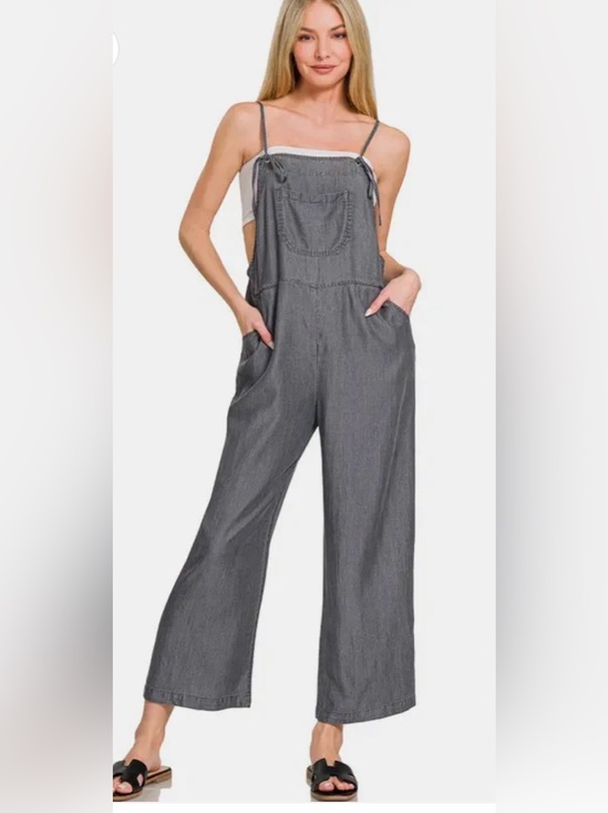Zenana Outfitters Pants - Zenana Outfitters Gray Wide-Leg Strap Tie Denim Overalls